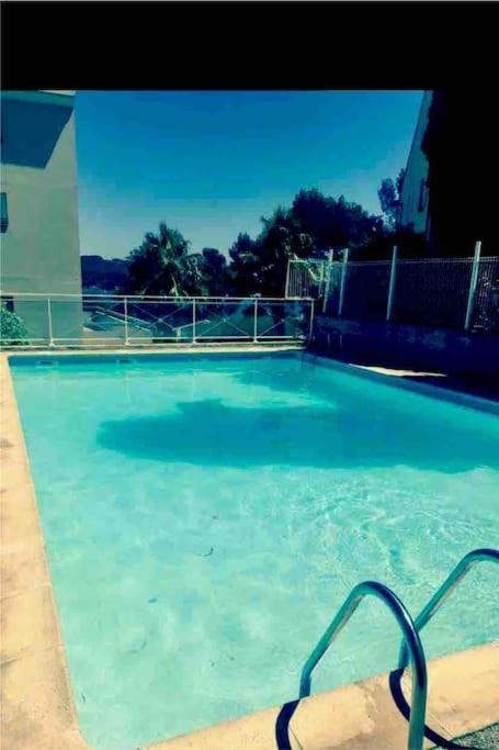 La Digue, 2 Chambres, Vue Mer Et Piscine La Seyne-sur-Mer Exterior foto